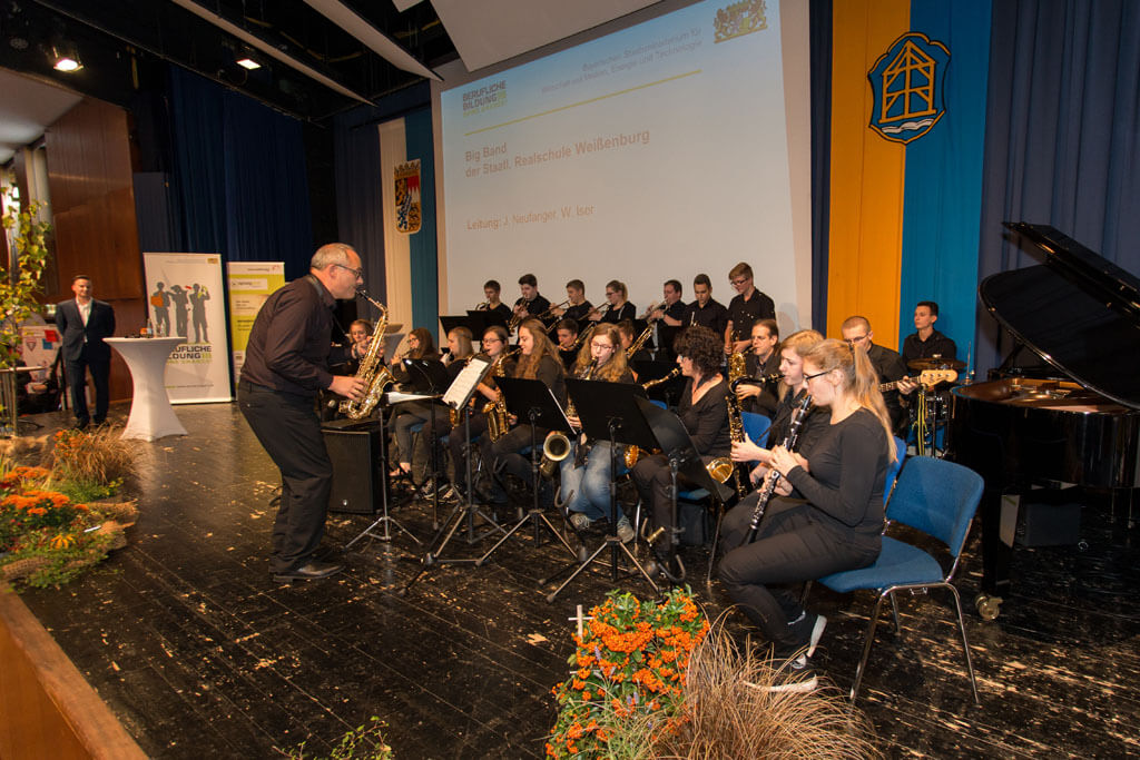 Die Big Band der Staatl. Realschule Weißenburg sorgte für die musikalische Begleitung.